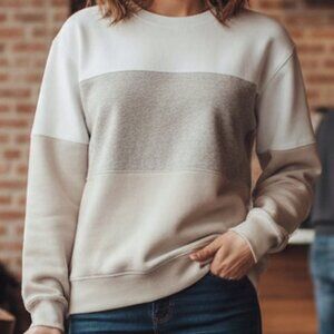 Abercrombie & Fitch Colorblock Crewneck Sweatshirt – Size S